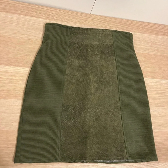 Vintage EMBLEM  Skirt - Picture 1 of 5